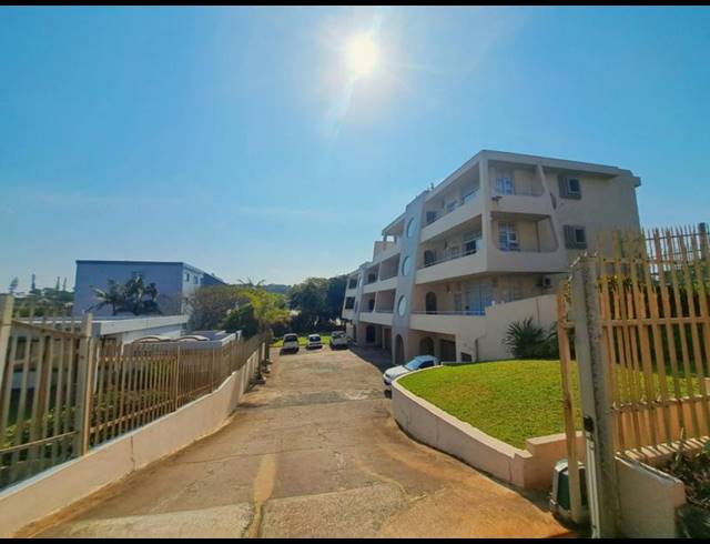 2 BEDROOM APARTMENT FOR SALE IN MANABA BEACH